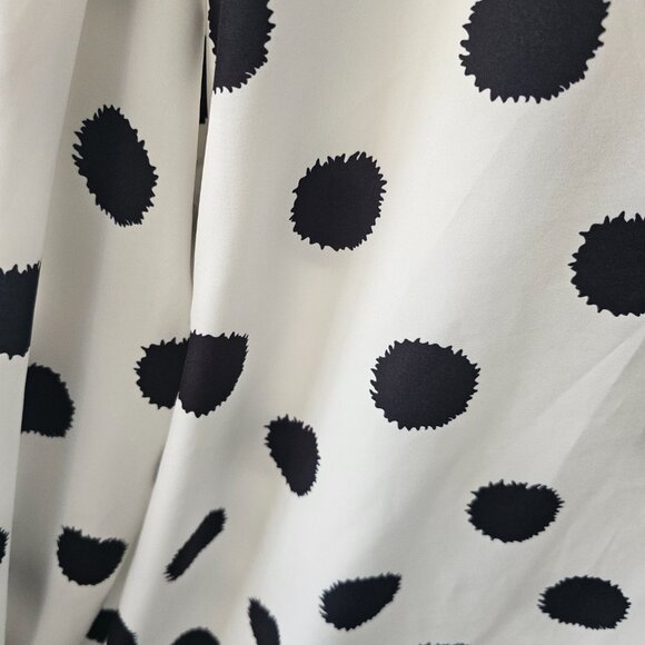 SHEIN Curve Abstract Polka-Dot Blouse - Picture 6 of 6